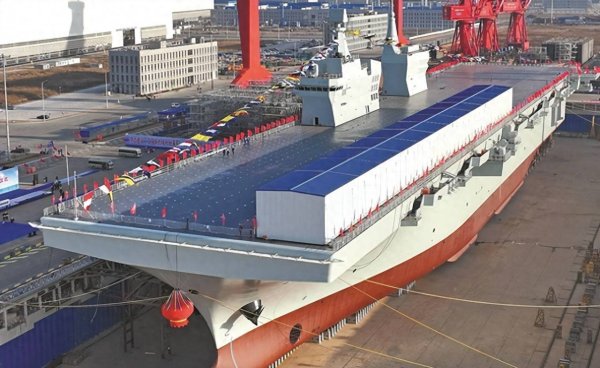 股合网 首次海试即将开始？全球首艘电磁弹射准航母“四川舰”，再次彩旗飘飘